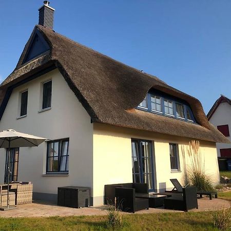 Stilvolles Reetdachhaus Coastline An Der Ostsee Gross Schwansee Luaran gambar